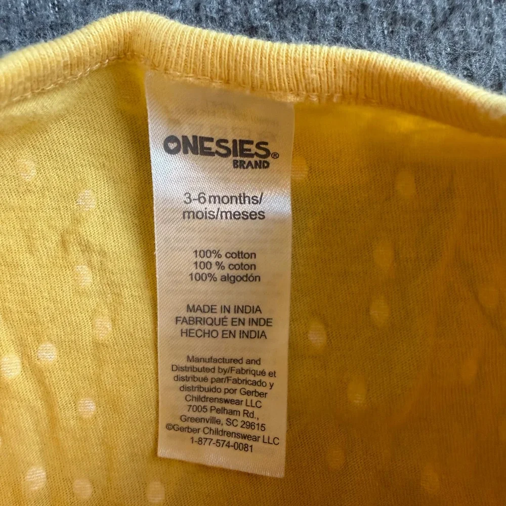 Onesies Brand Footed Sleeper Kids 3-6 Months Yellow Polka Dot Zip Up Pajamas‎